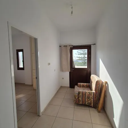 شقة Iliaxtida Filótion